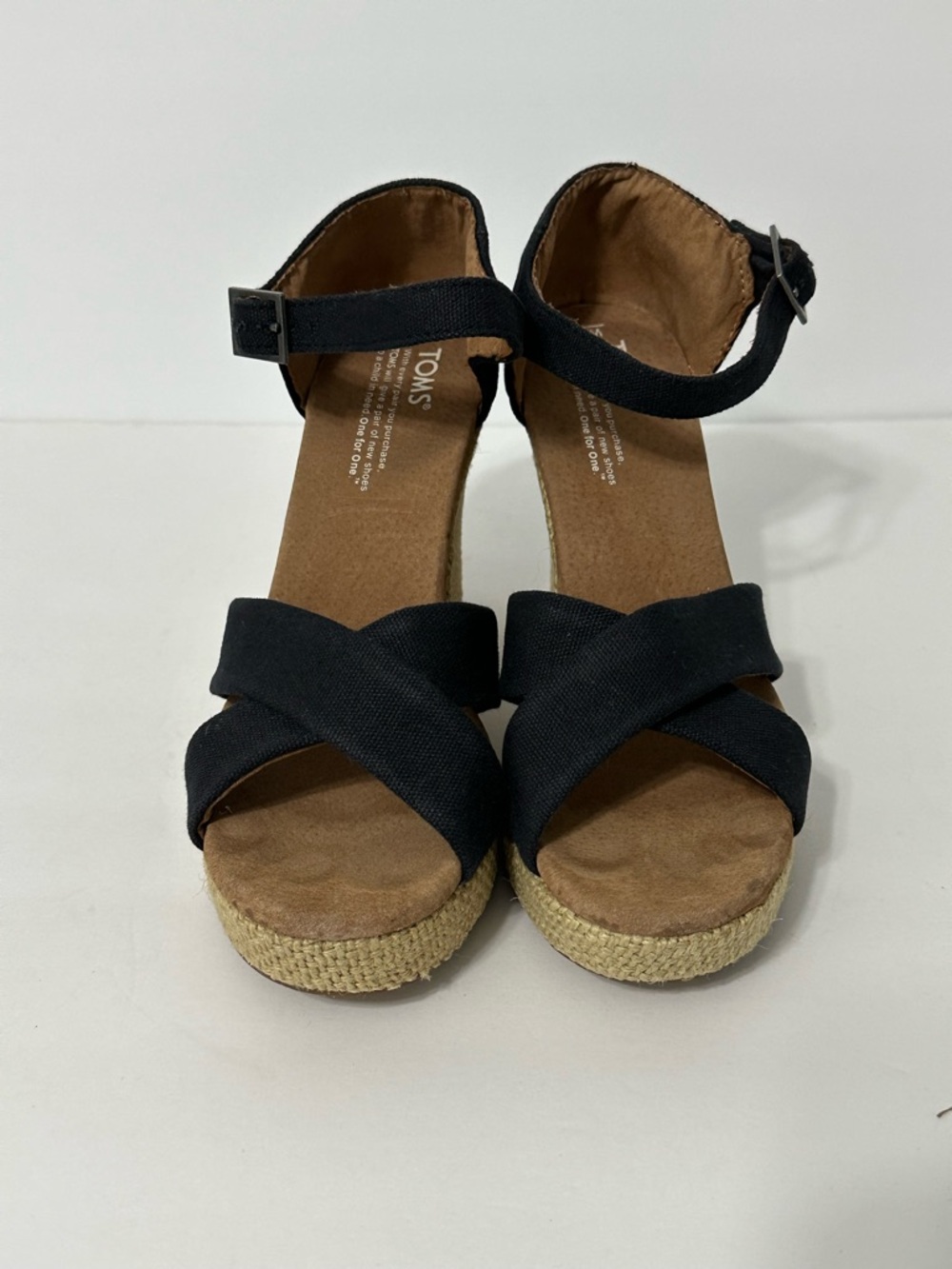 Toms Sandals 8W Black Ankle Strap Espadrille Wedge Strappy Boho Resort Coastal - Picture 2 of 10